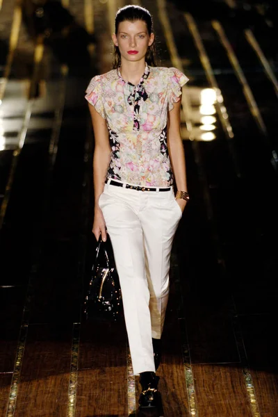Look 8
